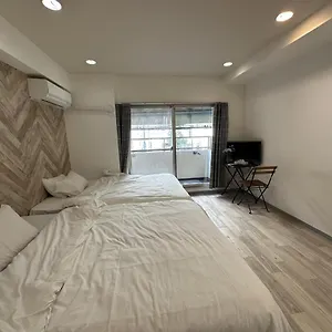 https://yuri-guest-house.hotels-osaka.net